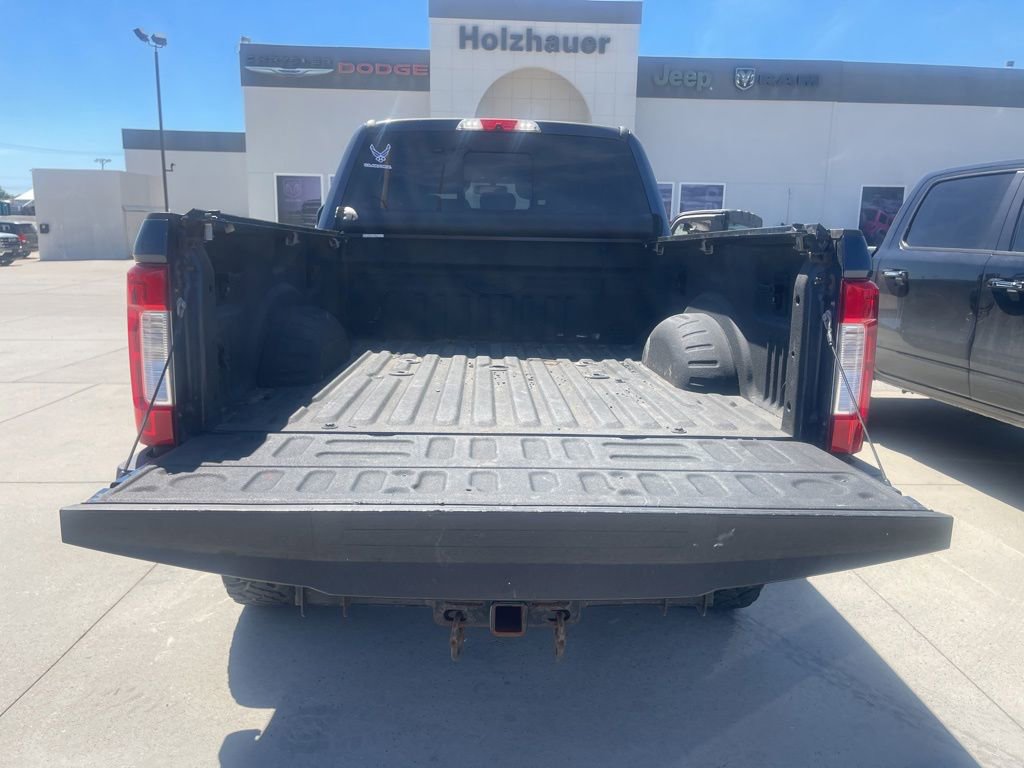 Used 2017 Ford F250 Lariat w/ Chrome Package AWD/4WD image 7