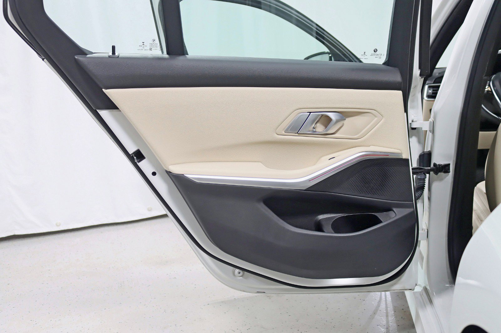 Used 2022 BMW 330i xDrive Sedan w/ Premium Package image 36