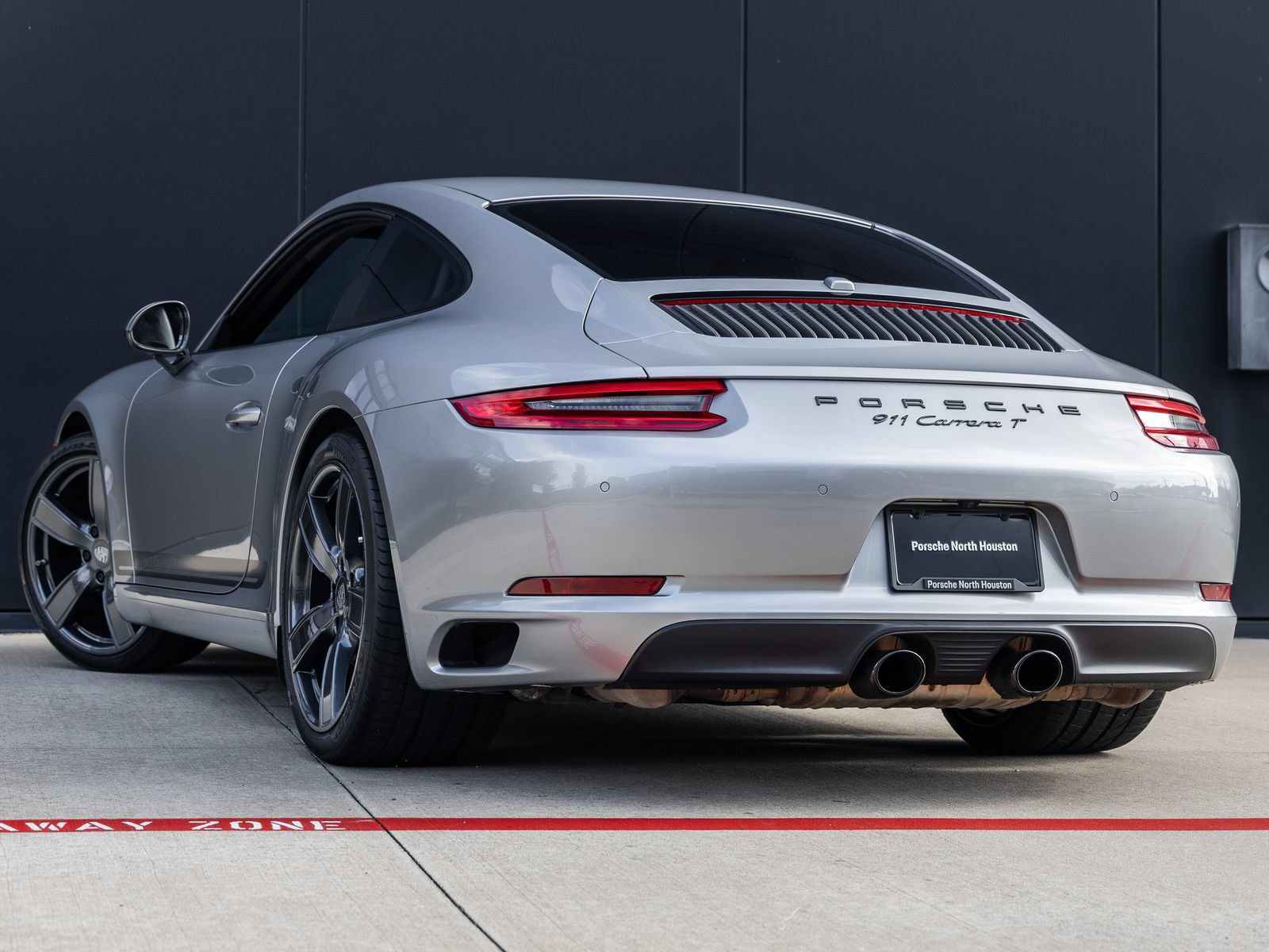 Certified 2018 Porsche 911 Carrera T RWD image 3
