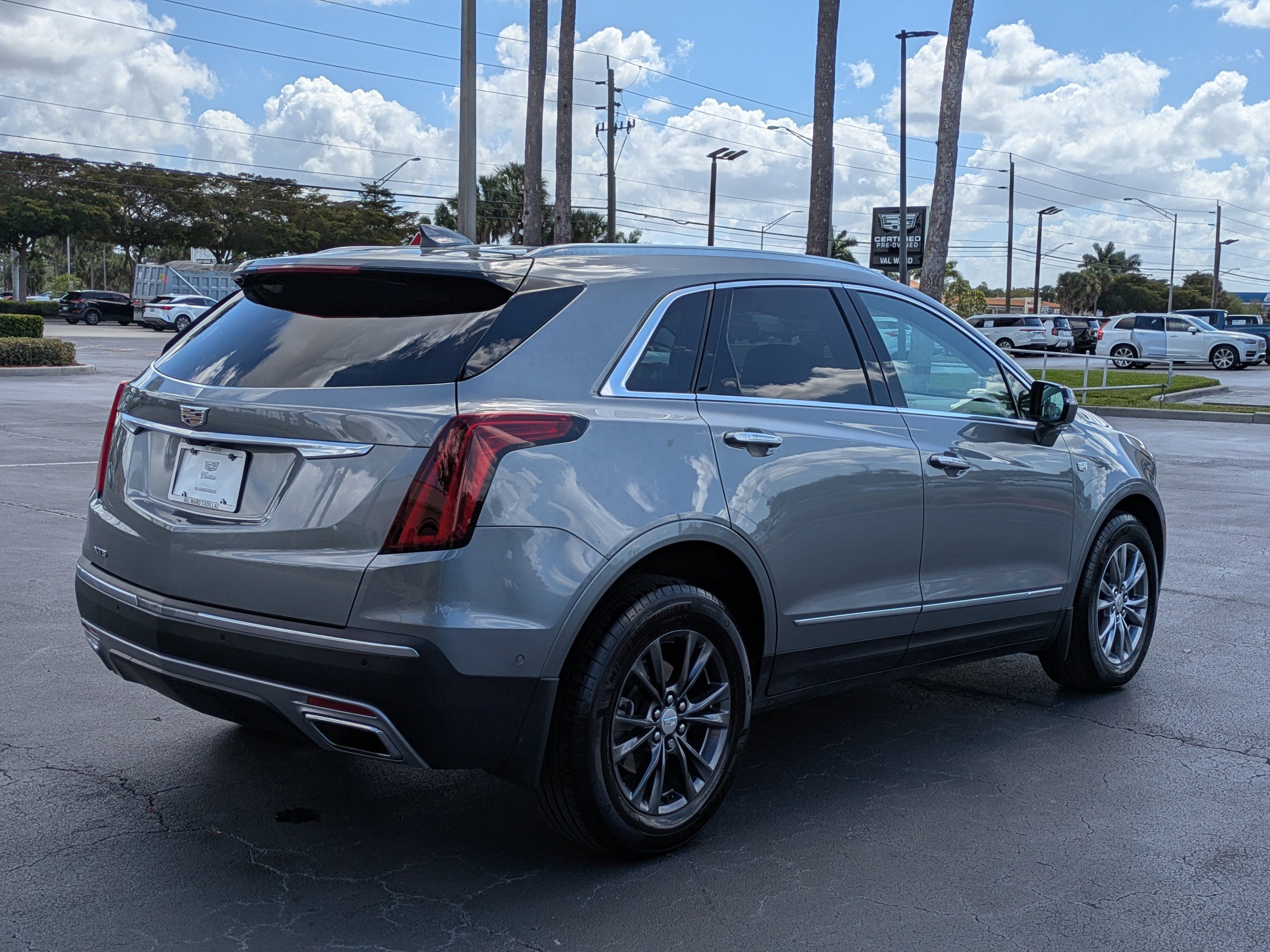 Used 2021 Cadillac XT5 Premium Luxury image 6