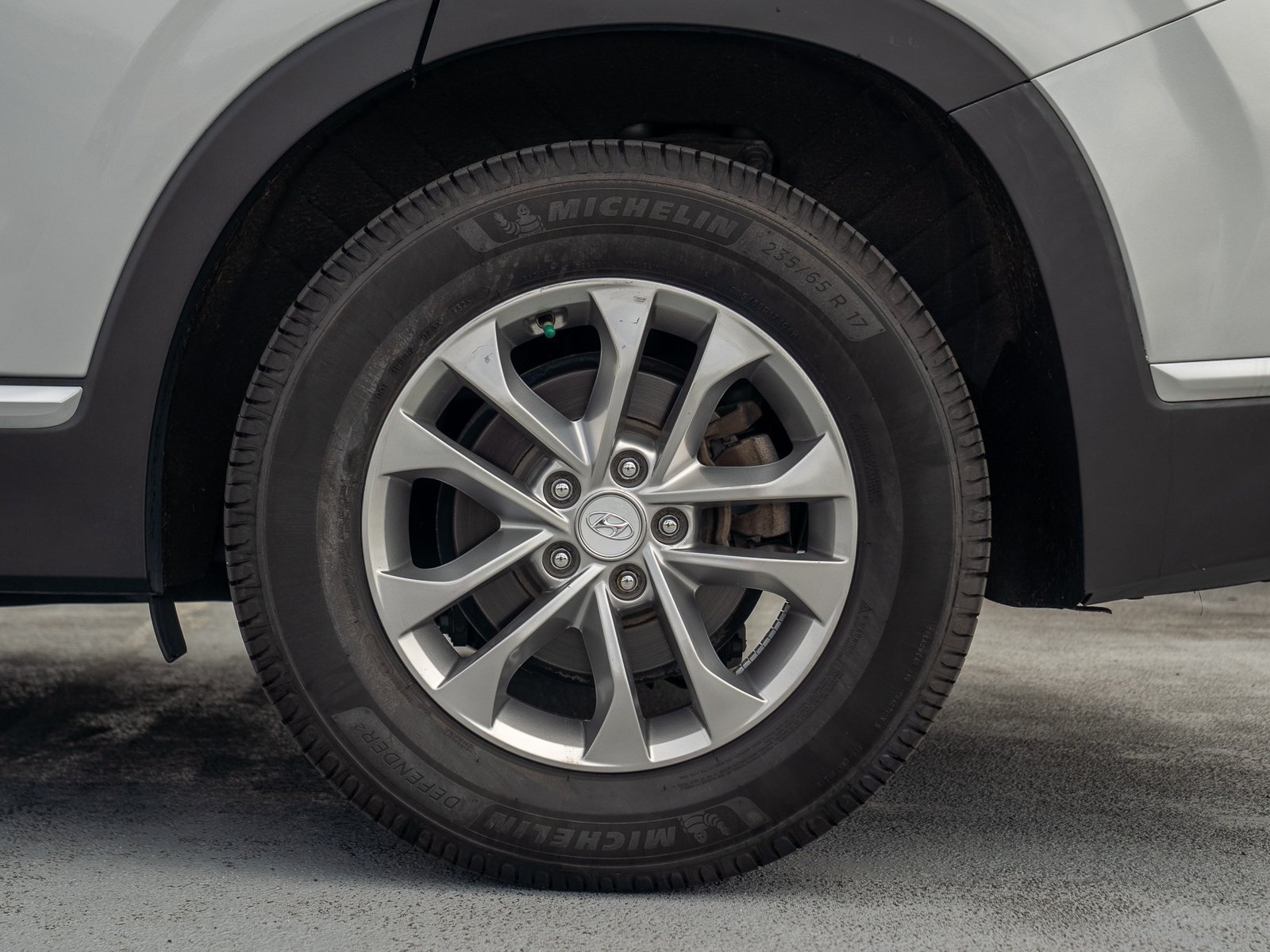Used 2019 Hyundai Santa Fe SE AWD/4WD image 12