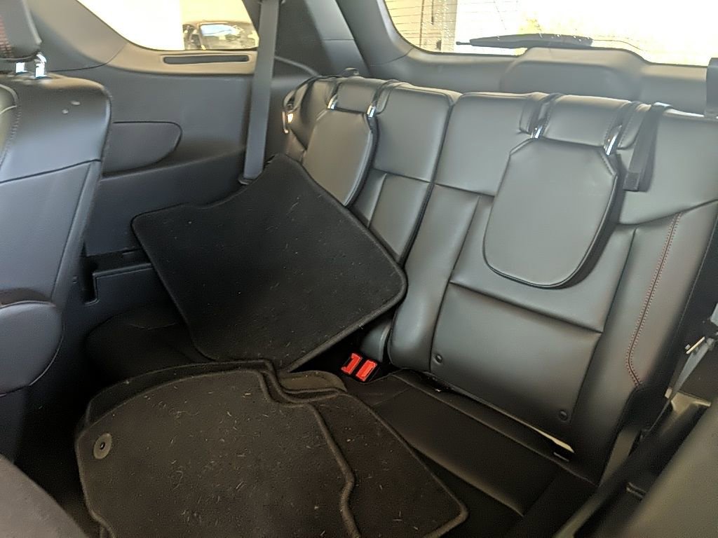 Used 2023 Ford Explorer ST-Line w/ Class IV Trailer Tow Package image 15