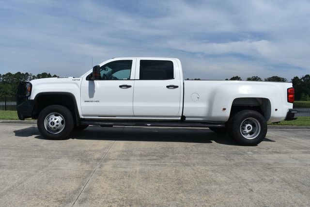Used 2019 GMC Sierra 3500 Base w/ Sierra Convenience Package AWD/4WD image 3