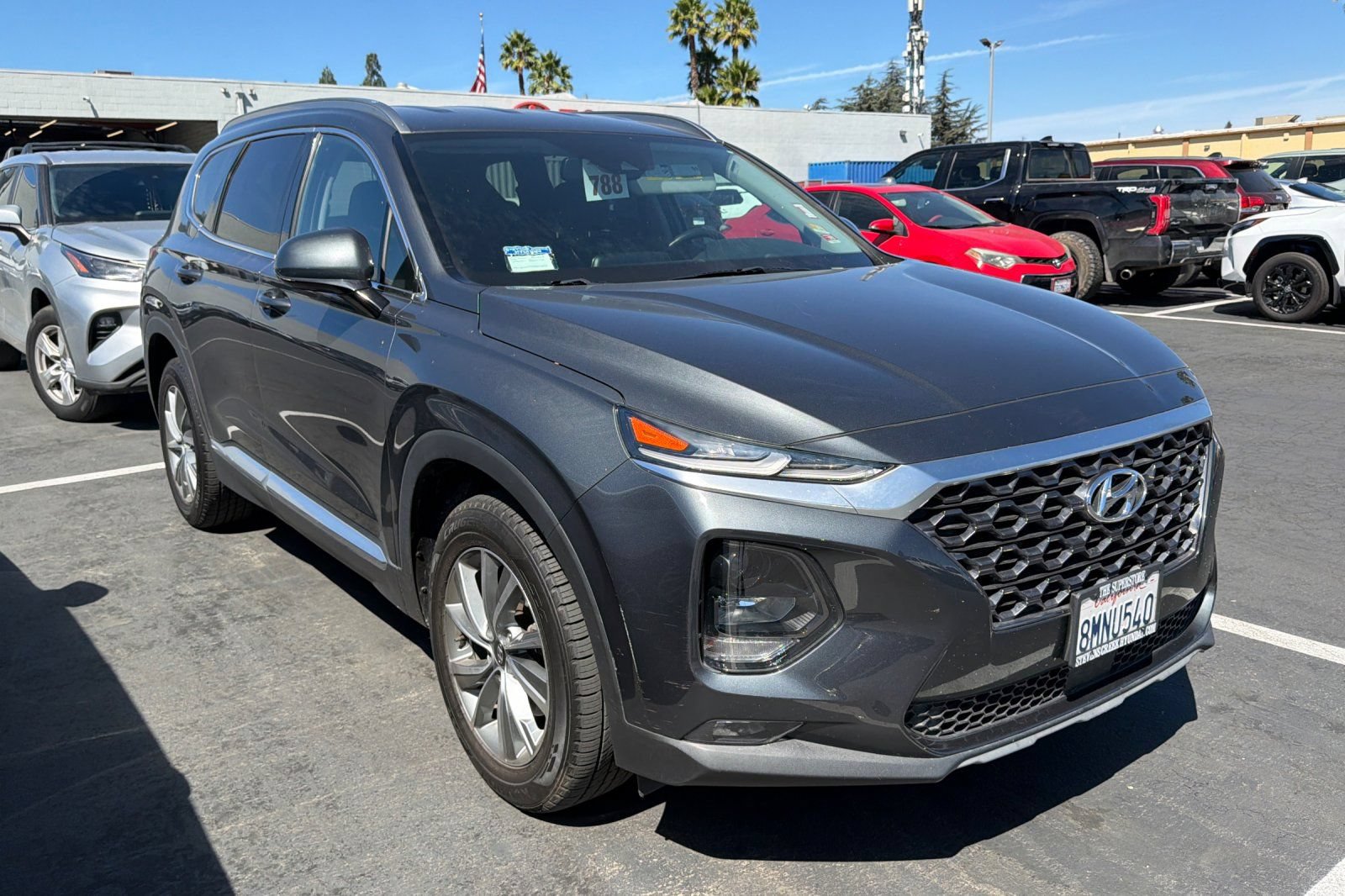 Used 2020 Hyundai Santa Fe SEL w/ Convenience Package FWD image 2