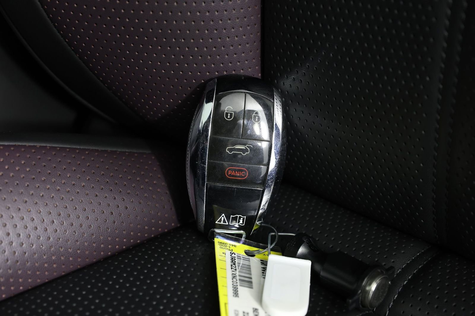 Used 2022 Bentley Bentayga AWD/4WD image 30