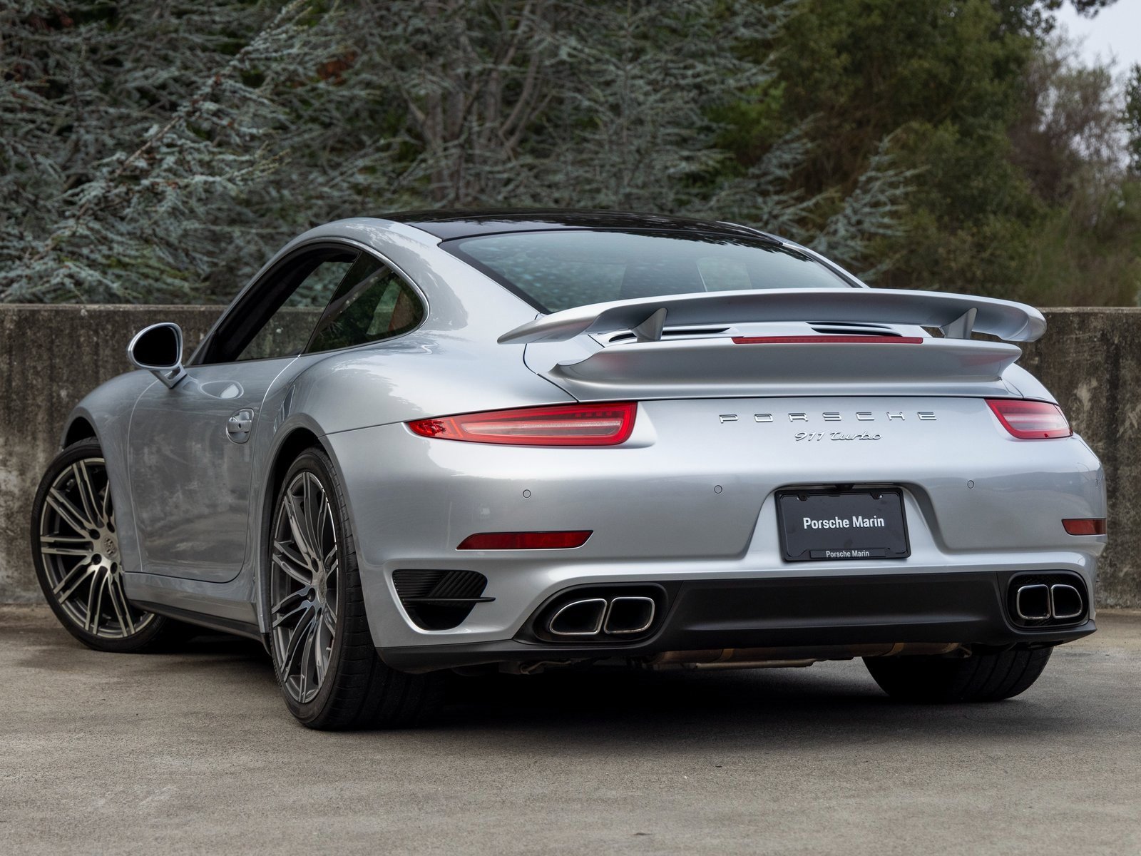 Used 2015 Porsche 911 Turbo image 3