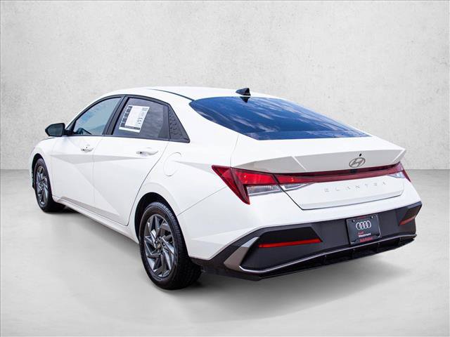 Used 2024 Hyundai Elantra SEL FWD image 7