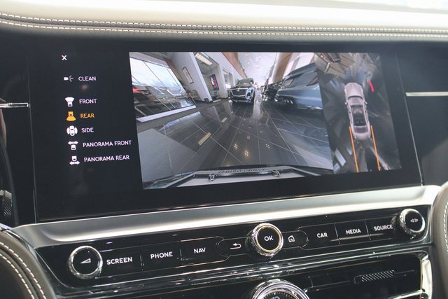 Used 2022 Bentley Flying Spur V8 image 29