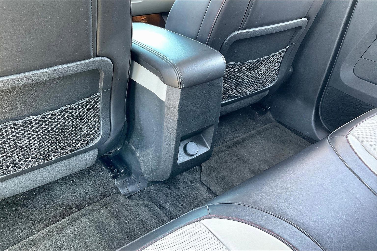 Used 2017 Chevrolet Equinox Premier w/ Enhanced Convenience Package FWD image 23