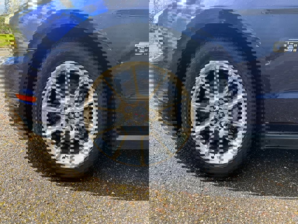 Used 2010 Ford Mustang GT image 30