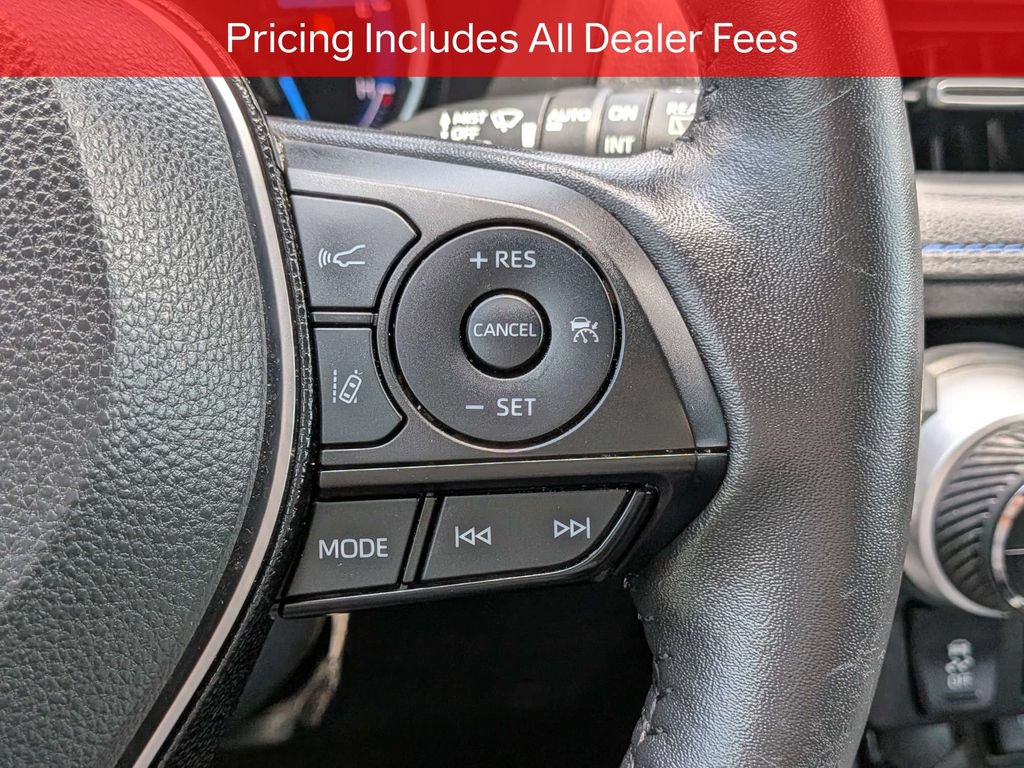 Certified 2020 Toyota RAV4 XSE w/ XSE Grade Weather Package AWD/4WD image 29