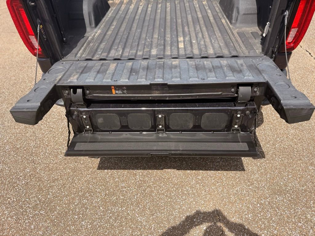 Used 2023 GMC Sierra 1500 SLT image 7