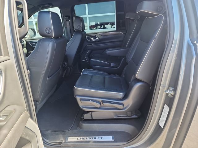 Used 2022 Chevrolet Suburban Premier RWD image 27