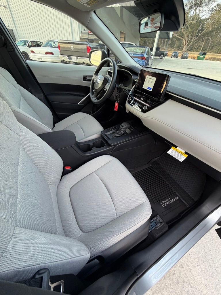 New 2026 Toyota Corolla Cross L image 19