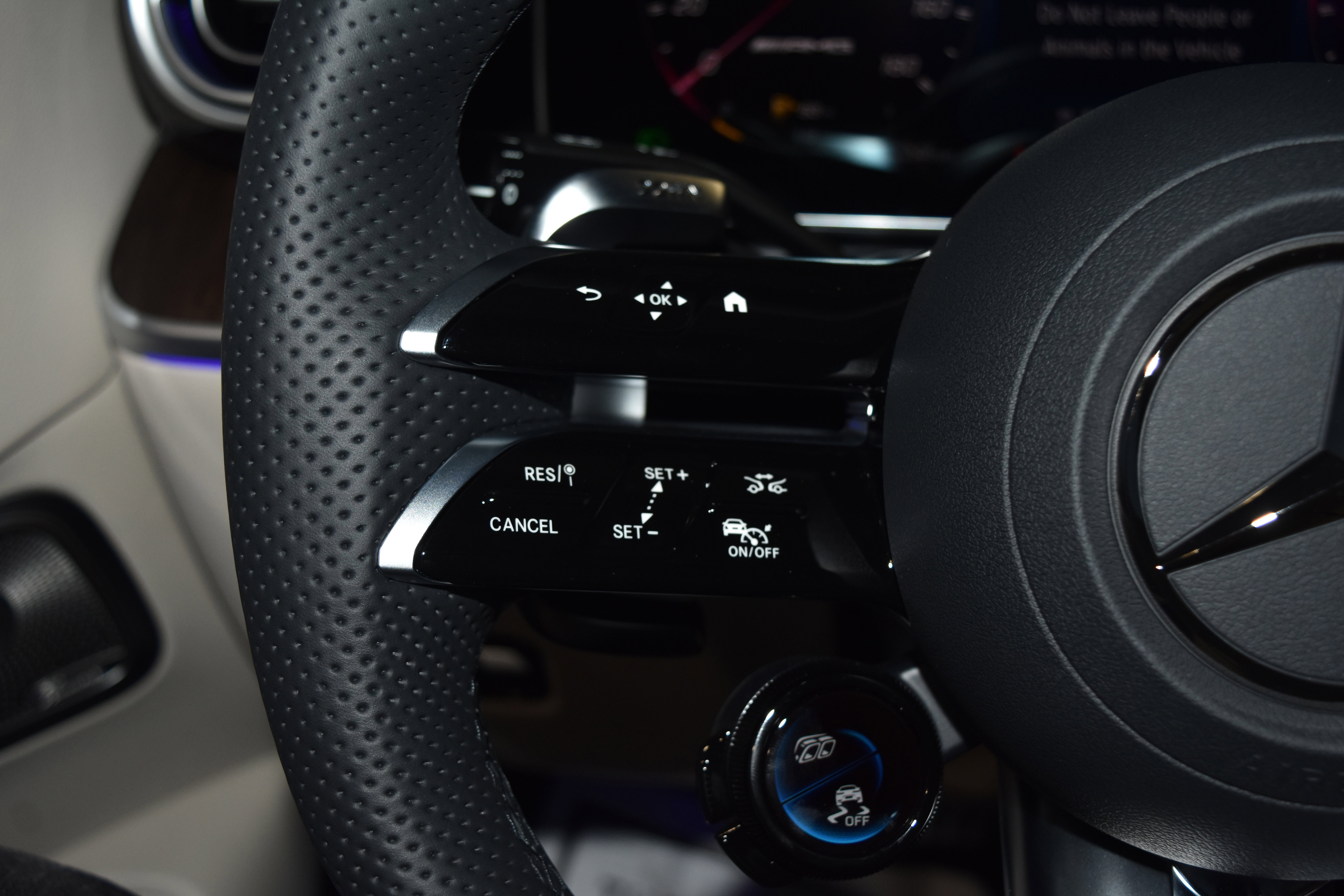 New 2026 Mercedes-Benz CLE 53 AMG 4MATIC Coupe image 8