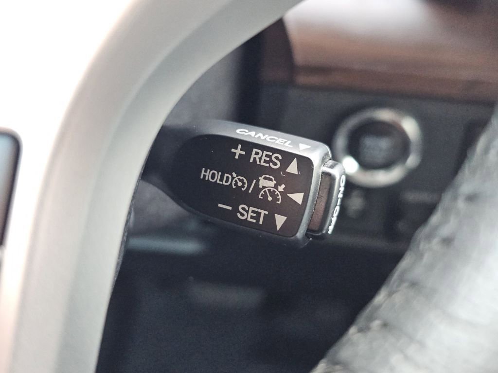 Used 2020 Toyota Tundra Limited w/ Limited Premium Package image 31