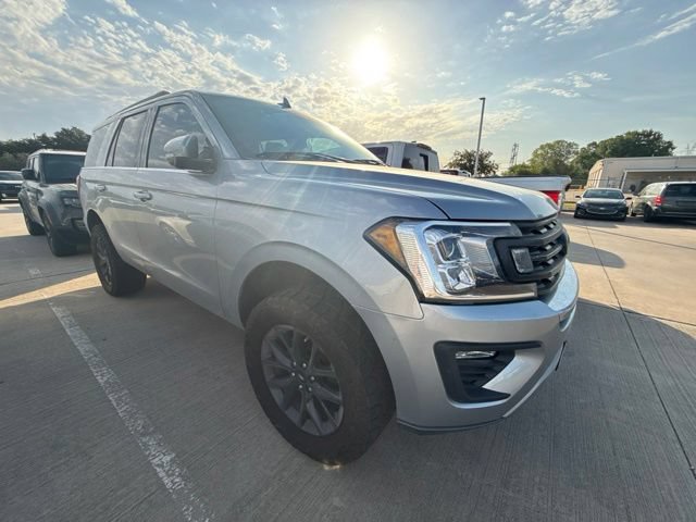 Used 2020 Ford Expedition XLT w/ Equipment Group 202A RWD image 3
