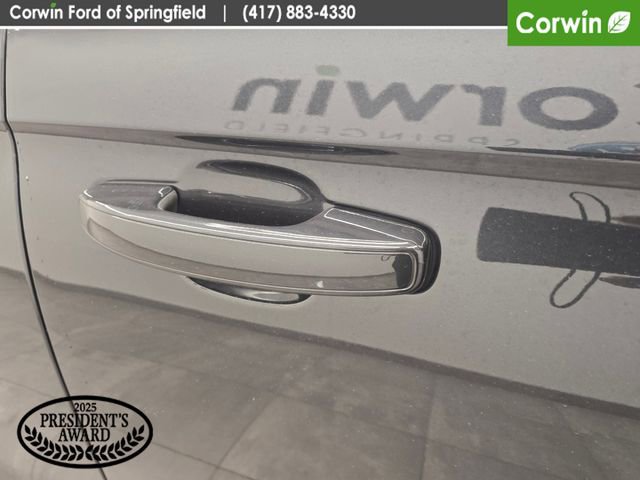 Certified 2024 Ford Expedition Max XLT AWD/4WD image 9