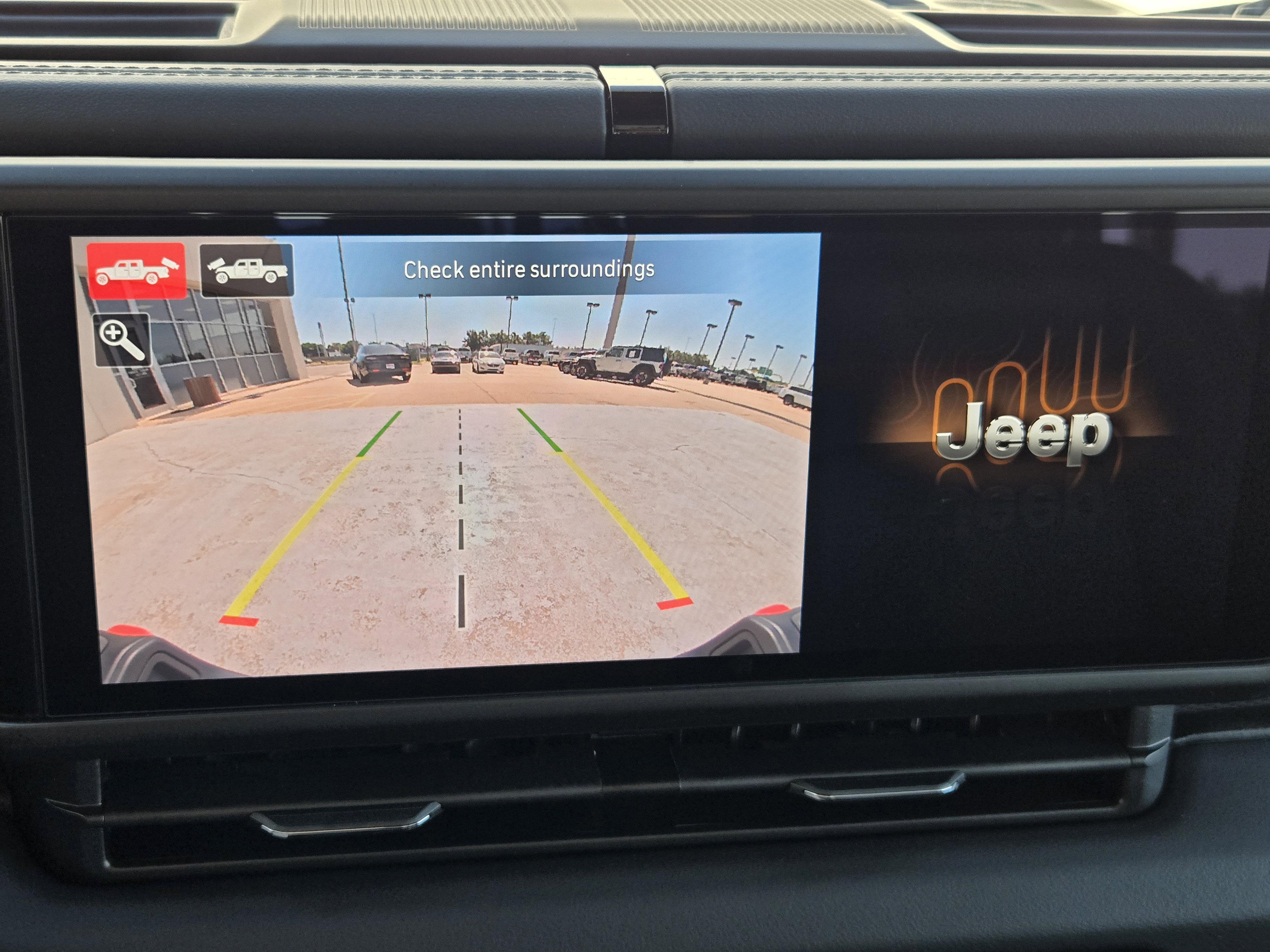 New 2025 Jeep Gladiator Rubicon w/ Convenience Group image 15