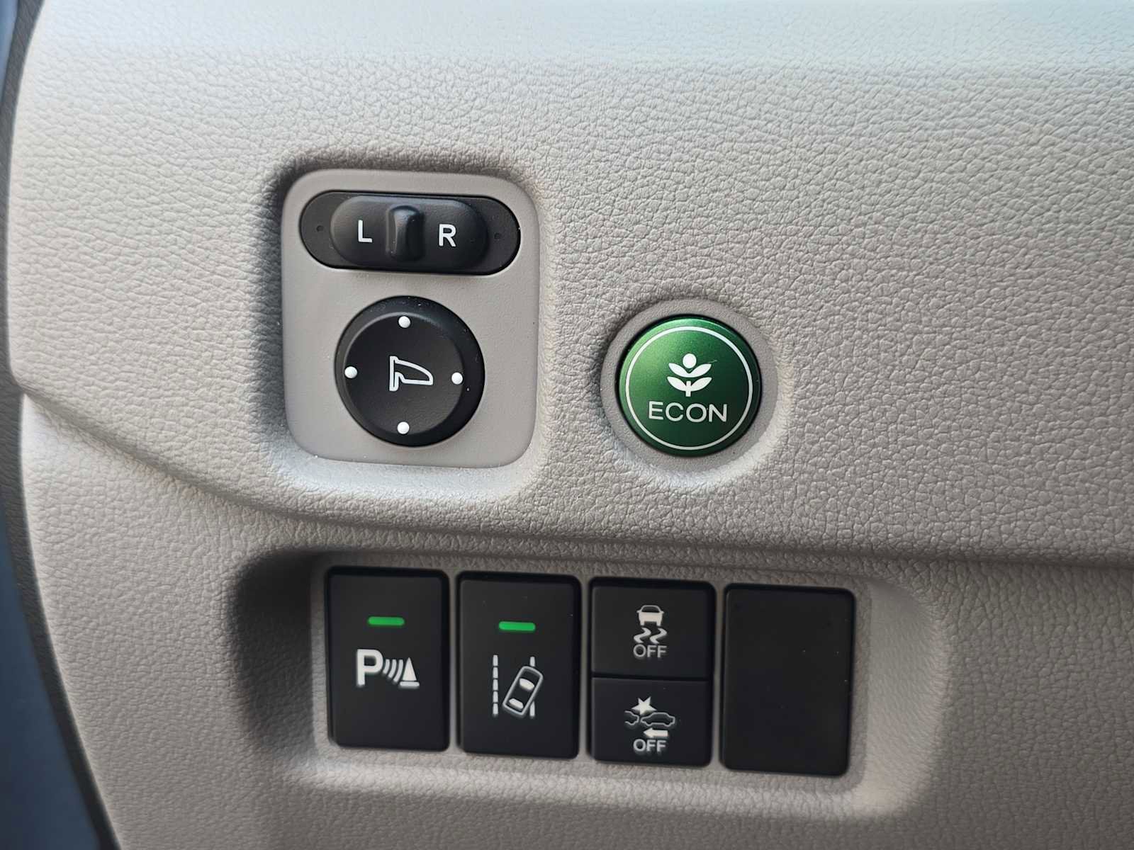 Used 2017 Honda Pilot Touring image 28