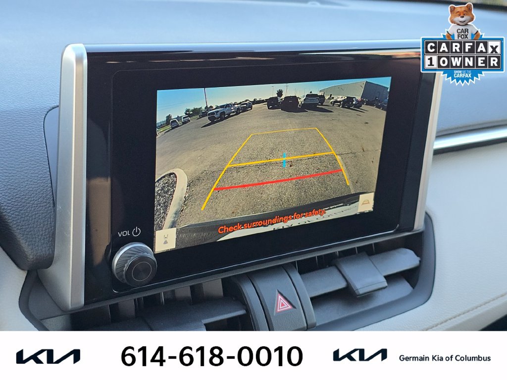 Used 2025 Toyota RAV4 XLE AWD/4WD image 29
