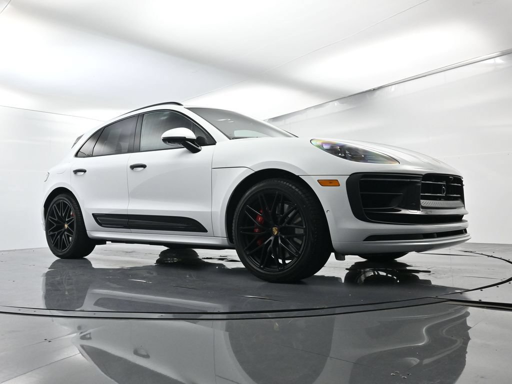 Certified 2025 Porsche Macan GTS AWD/4WD image 53