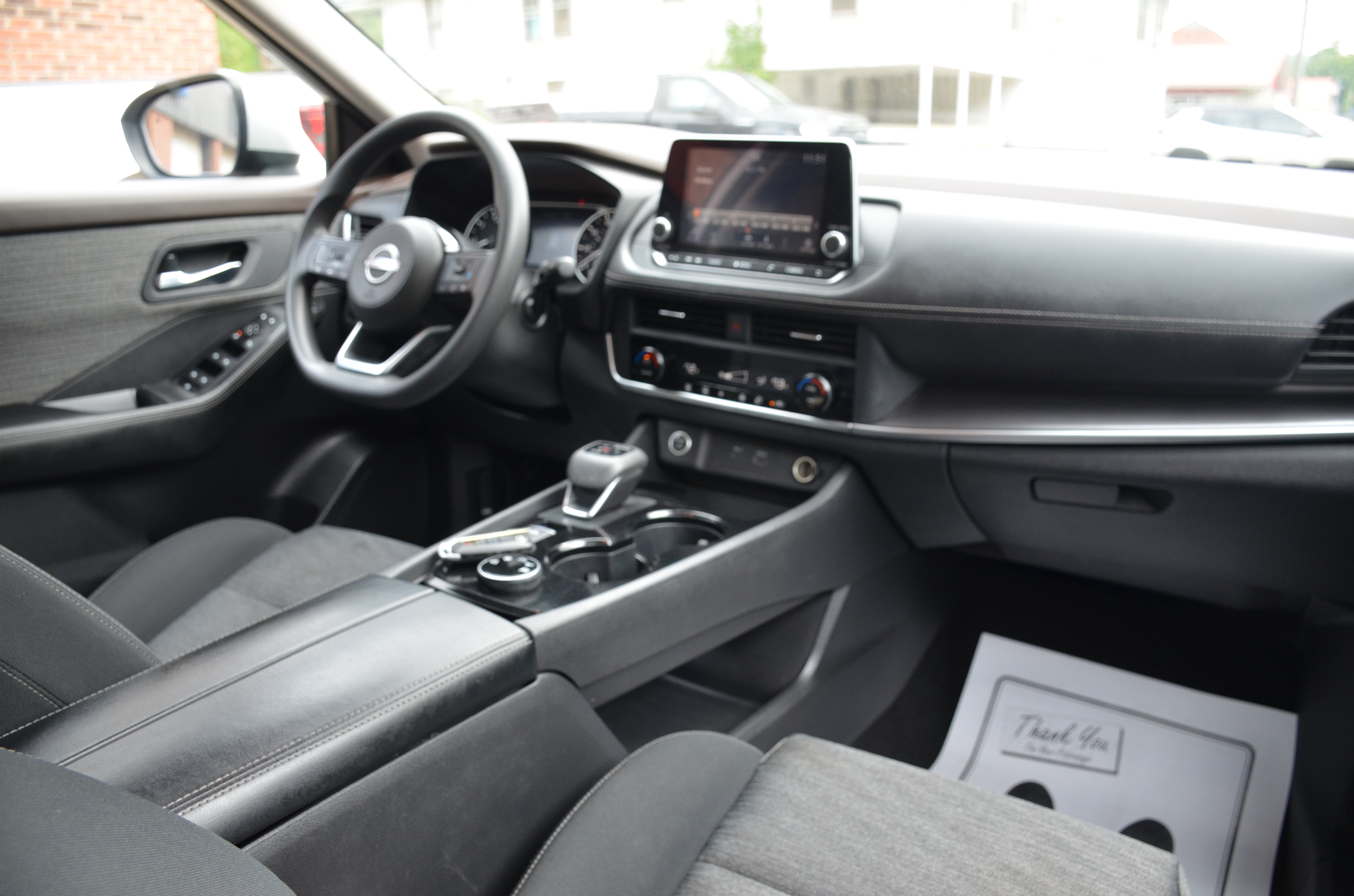 Used 2023 Nissan Rogue SV AWD/4WD image 38