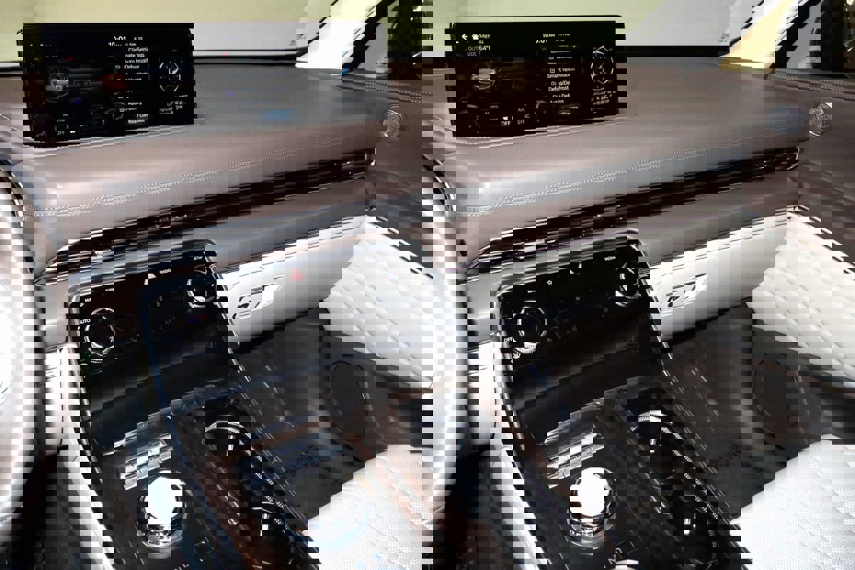 Used 2024 Genesis GV80 3.5T image 55