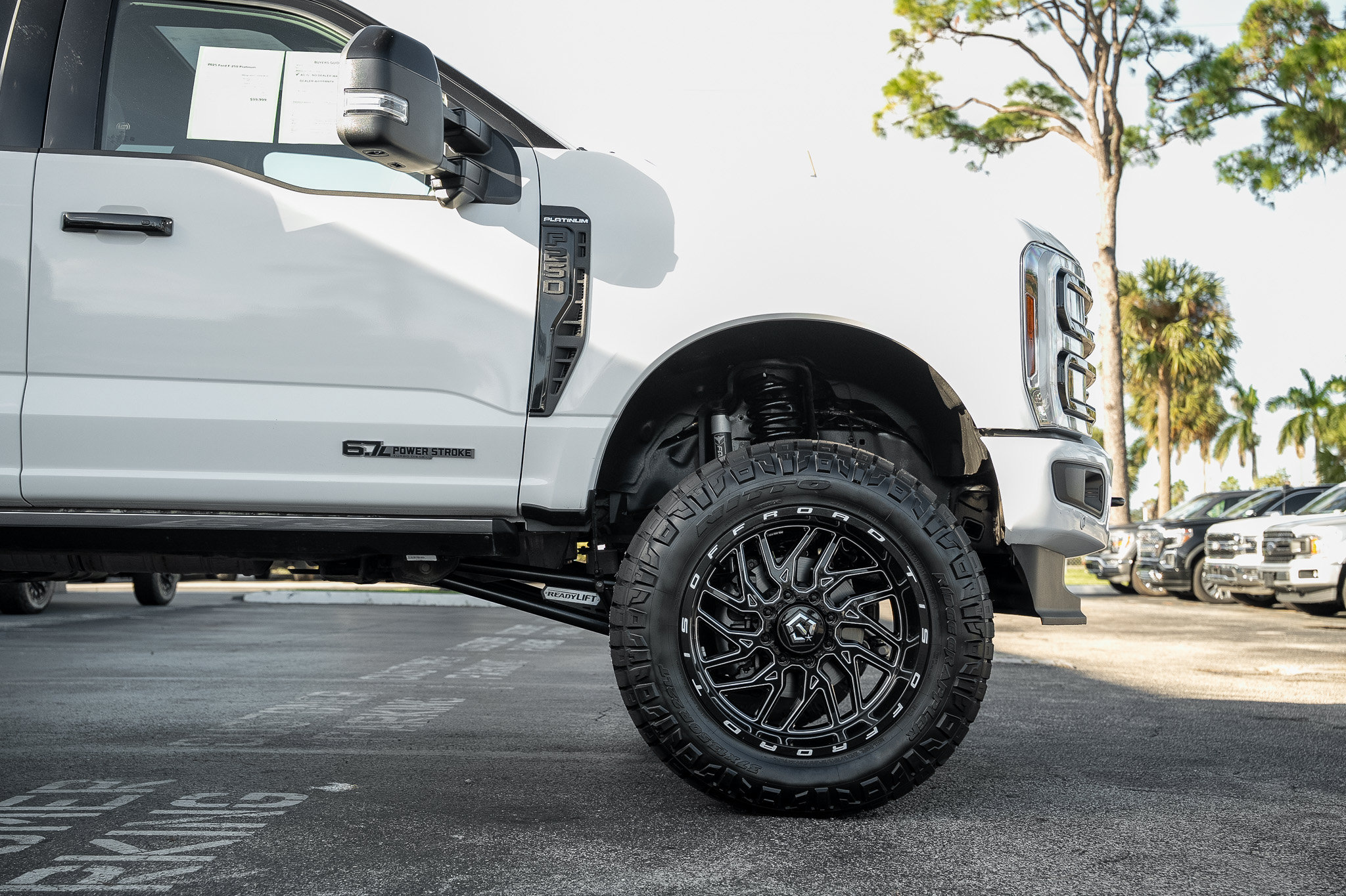 Used 2025 Ford F250 Platinum AWD/4WD image 32
