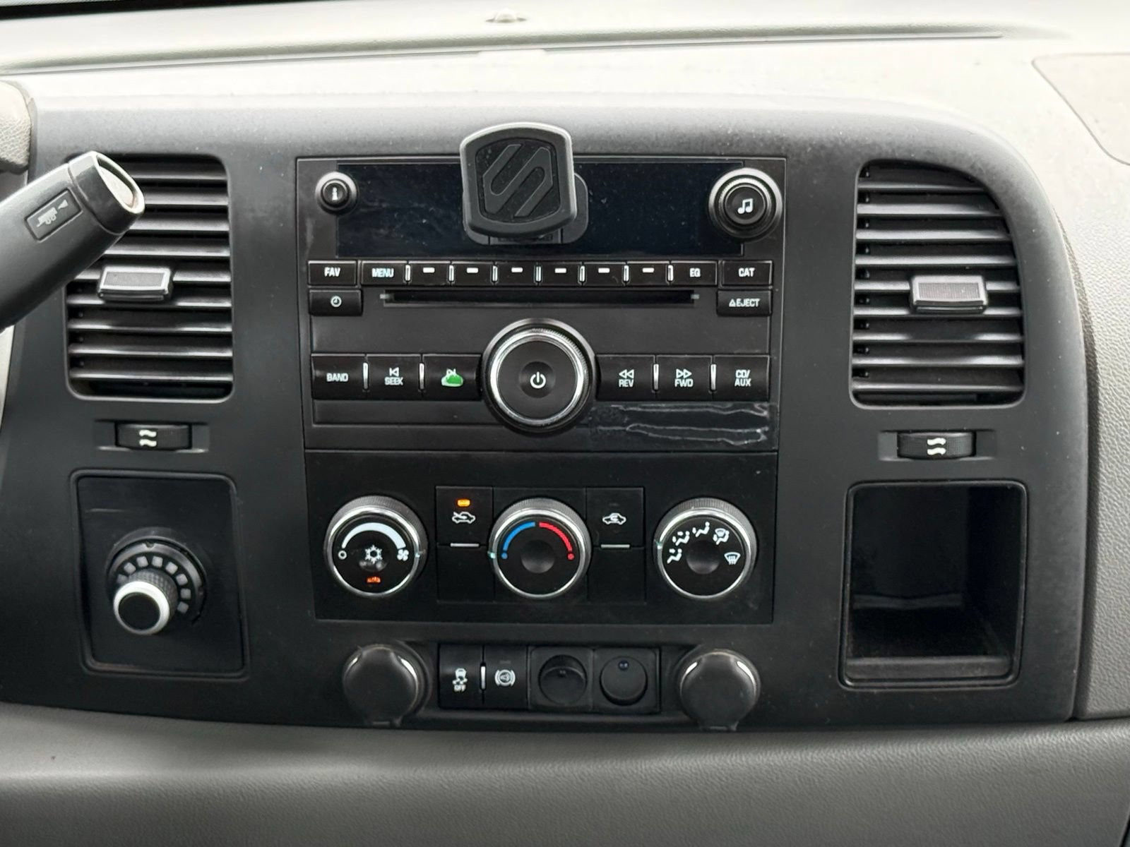 Used 2013 Chevrolet Silverado 3500 W/T AWD/4WD image 18