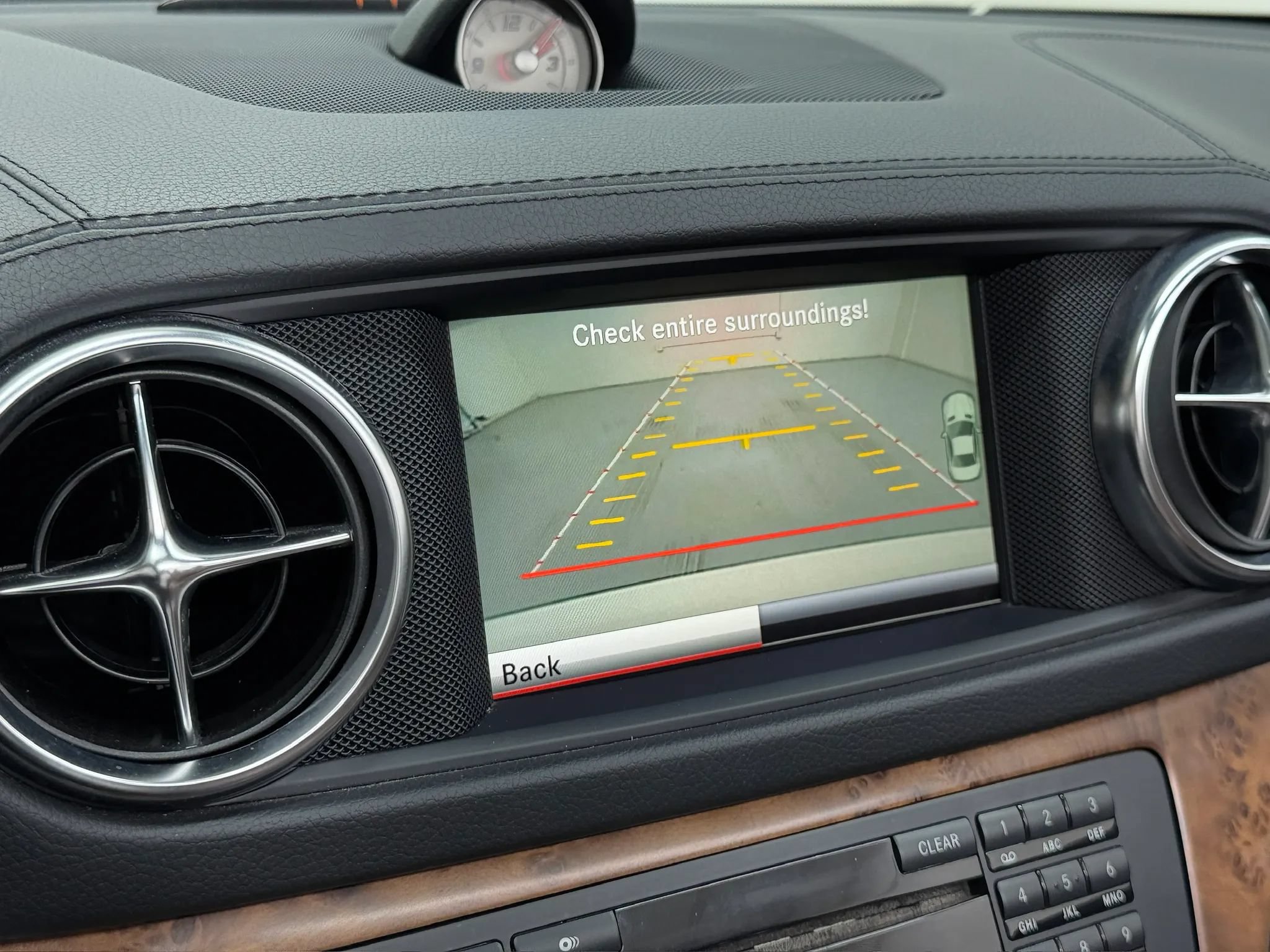 Used 2014 Mercedes-Benz SL 550 image 23