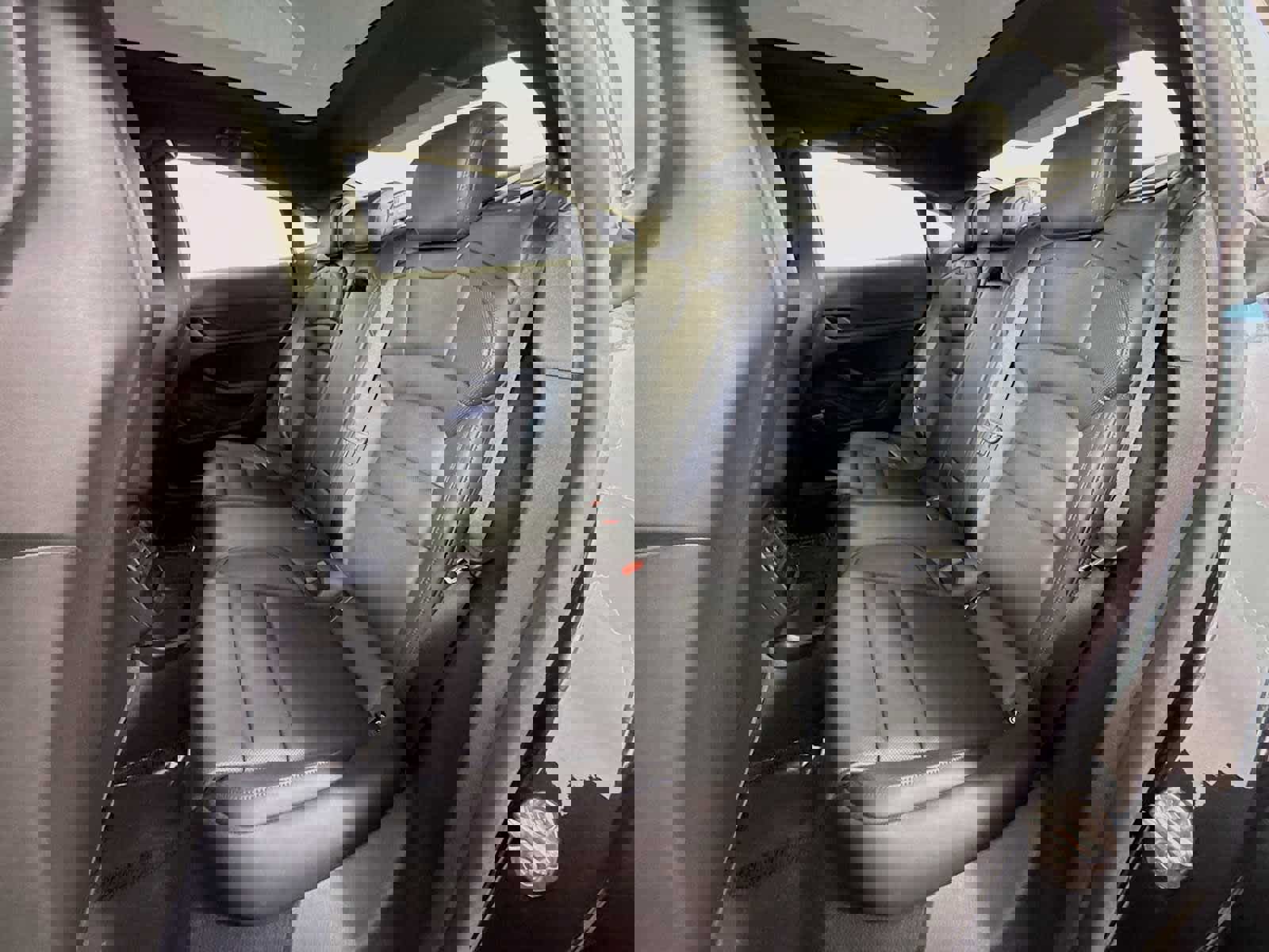 Used 2020 Porsche Taycan 4S image 17