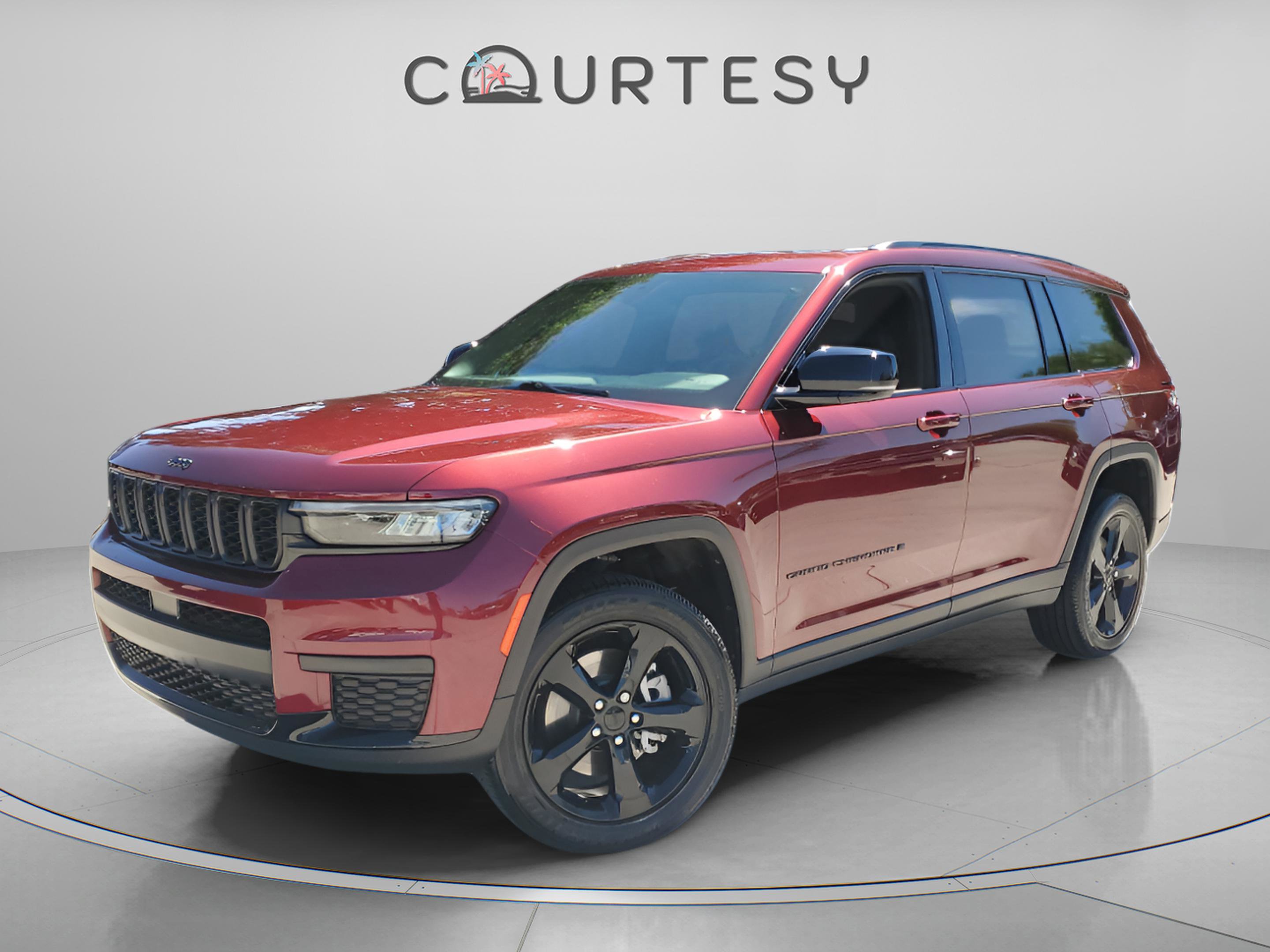 Certified 2023 Jeep Grand Cherokee L Laredo image 1