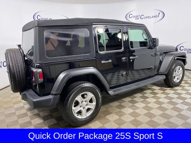 Used 2022 Jeep Wrangler Unlimited Sport AWD/4WD image 7