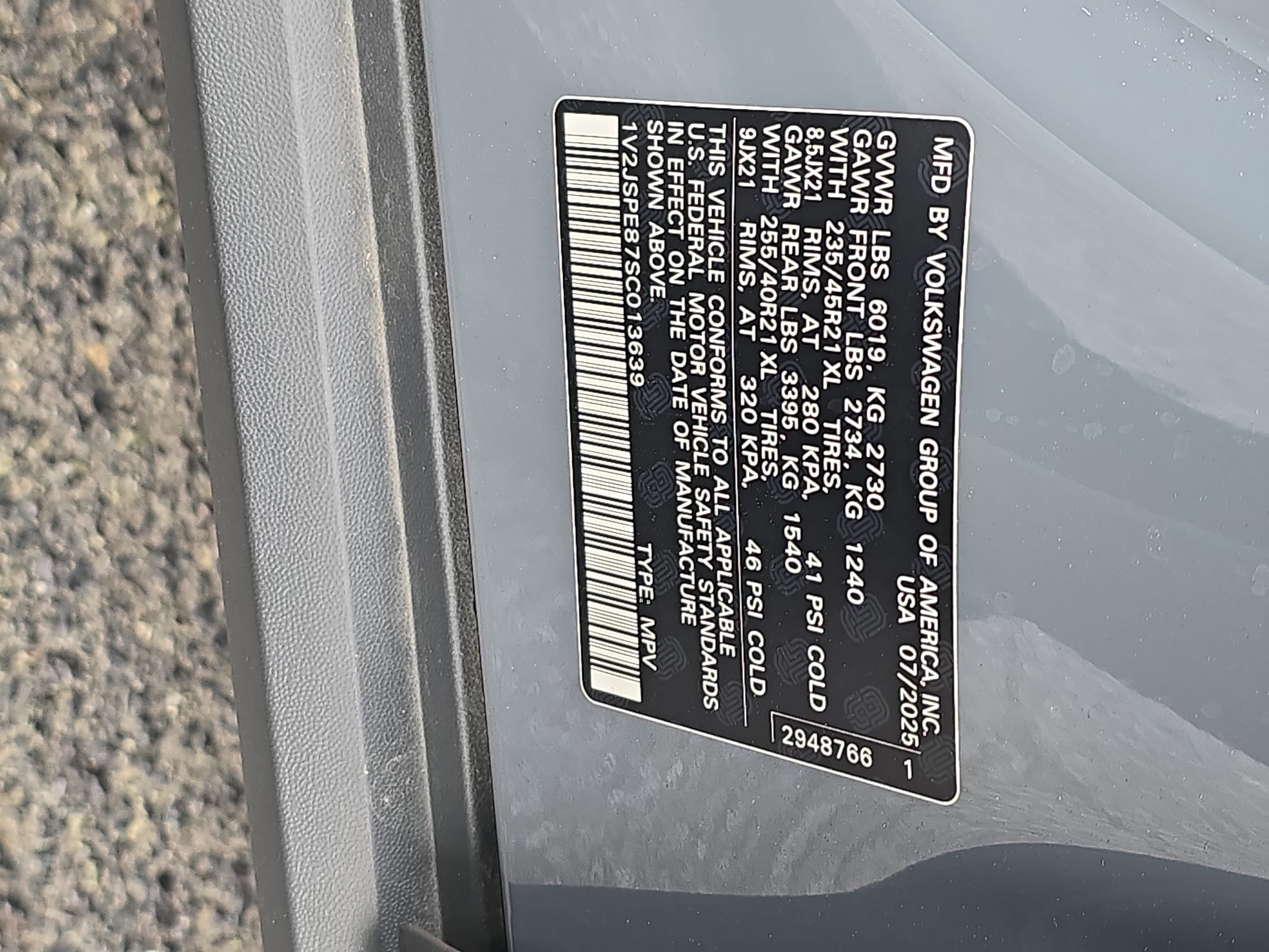 Certified 2025 Volkswagen ID.4 Pro S Plus AWD/4WD image 38