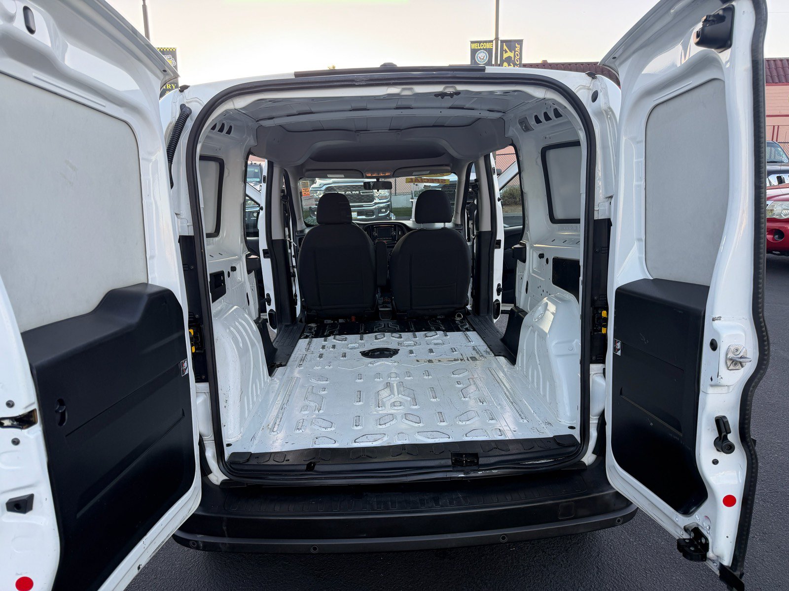 Used 2017 RAM ProMaster City Tradesman w/ Rear Back-up Camera Group FWD image 10