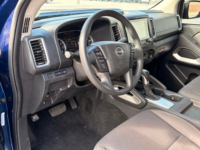 Used 2023 Nissan Frontier SV w/ Tow Package RWD image 15