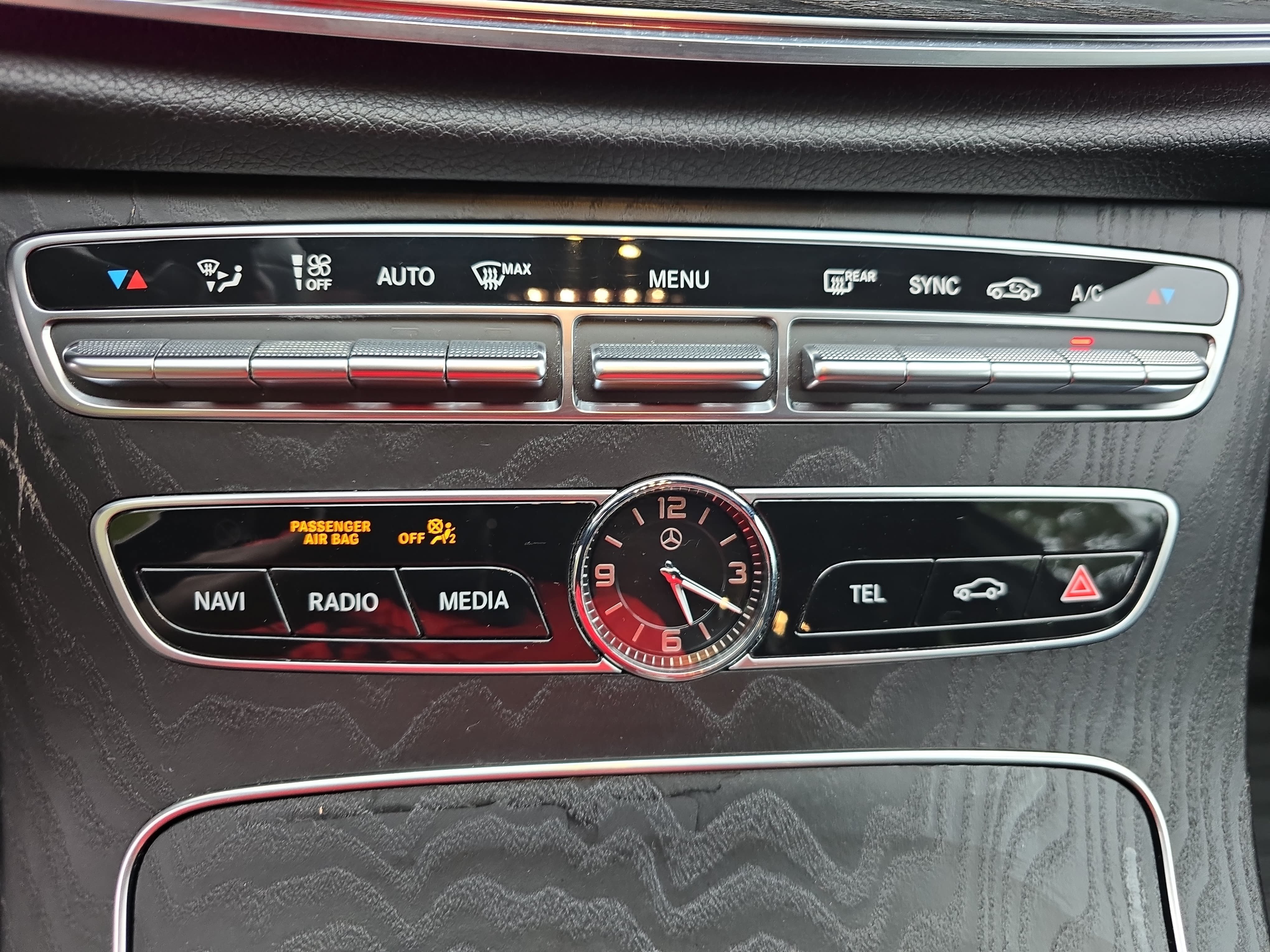 Used 2020 Mercedes-Benz E 350 Sedan image 23