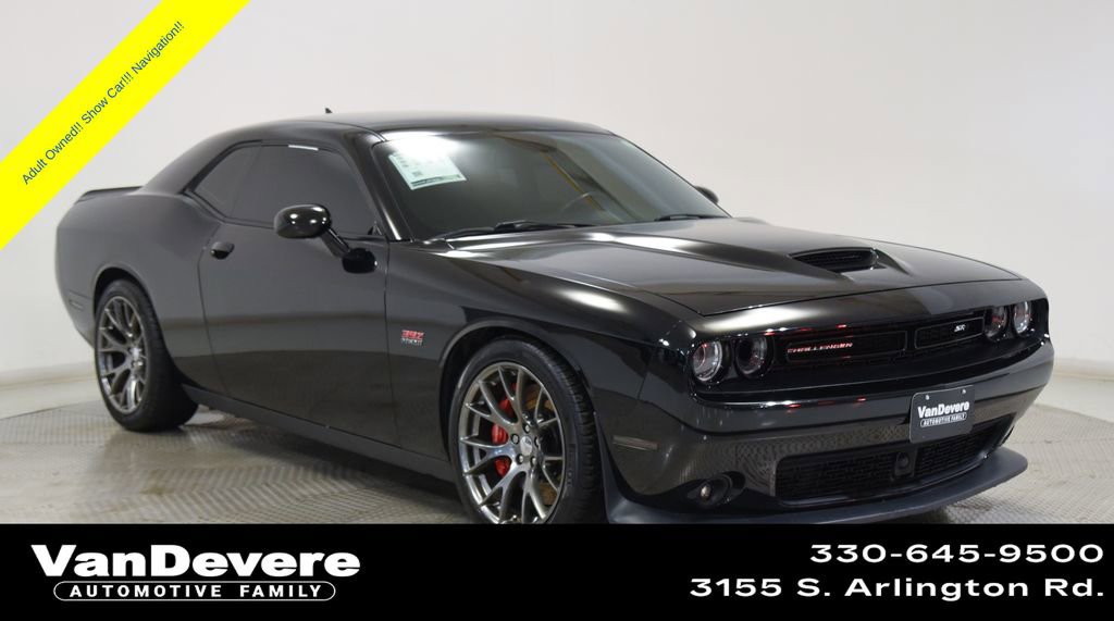 Used 2017 Dodge Challenger SRT w/ Technology Group RWD image 1