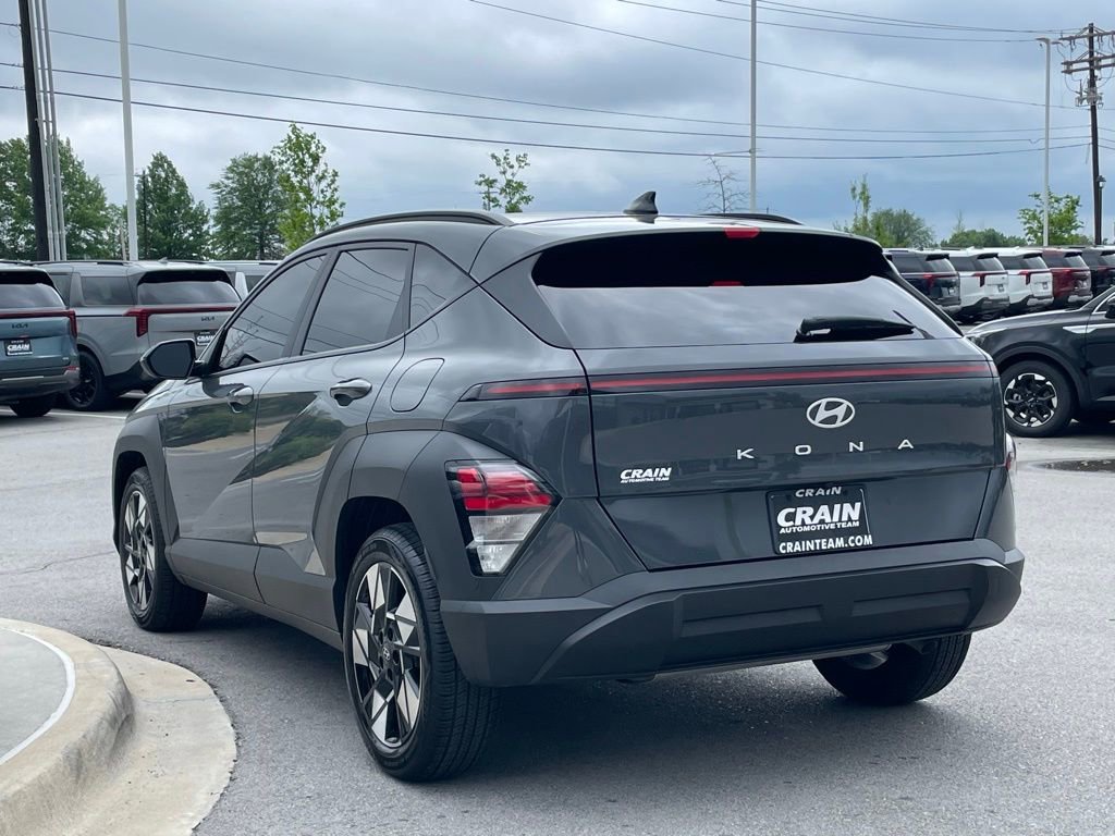 Used 2025 Hyundai Kona SEL FWD image 5