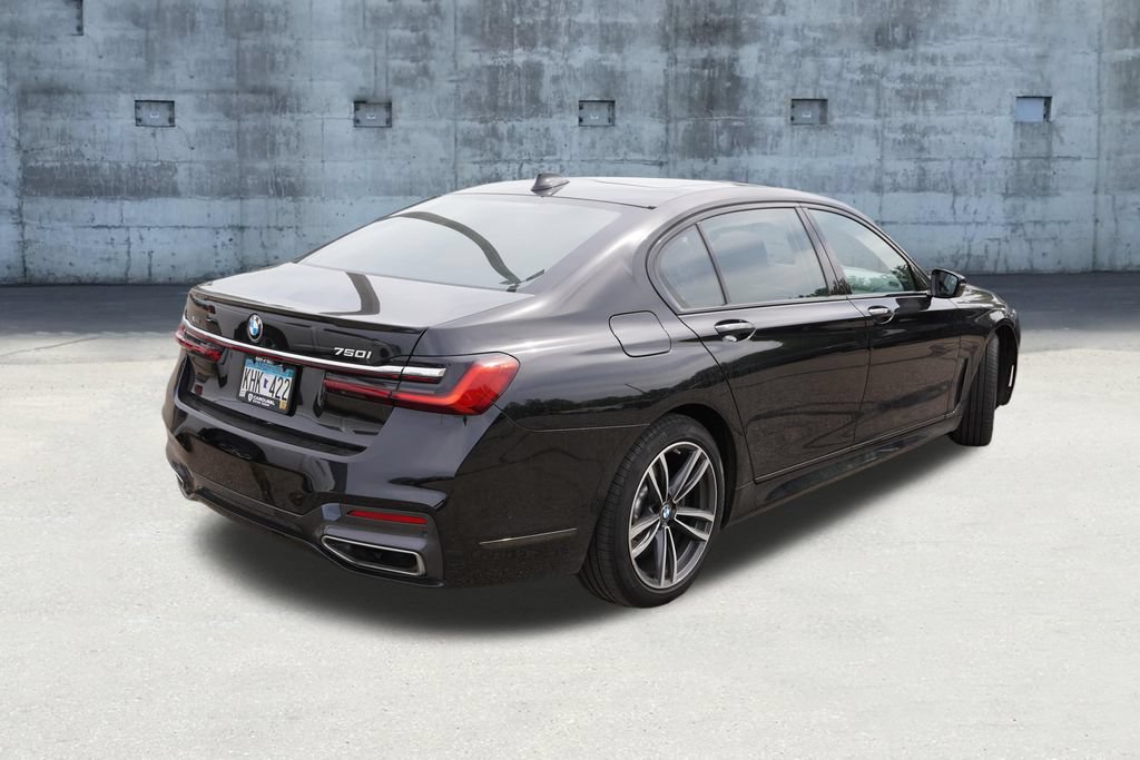 Used 2020 BMW 750i xDrive w/ Executive Package AWD/4WD image 5