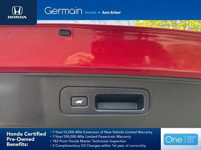 Certified 2025 Honda Pilot Touring image 11