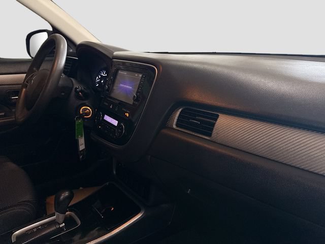 Used 2018 Mitsubishi Outlander ES FWD image 27