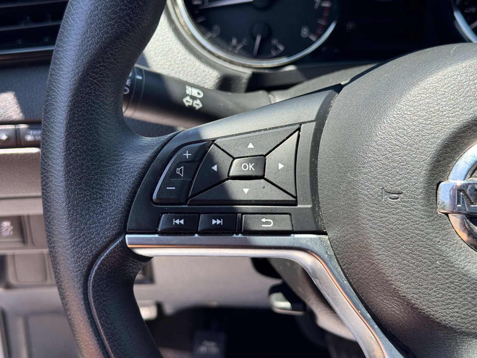 Used 2019 Nissan Rogue Sport S FWD image 30