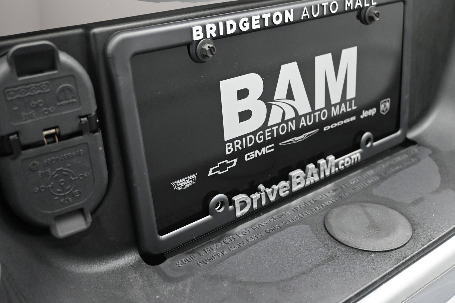 Used 2022 RAM 1500 Classic SLT w/ Protection Group AWD/4WD image 27