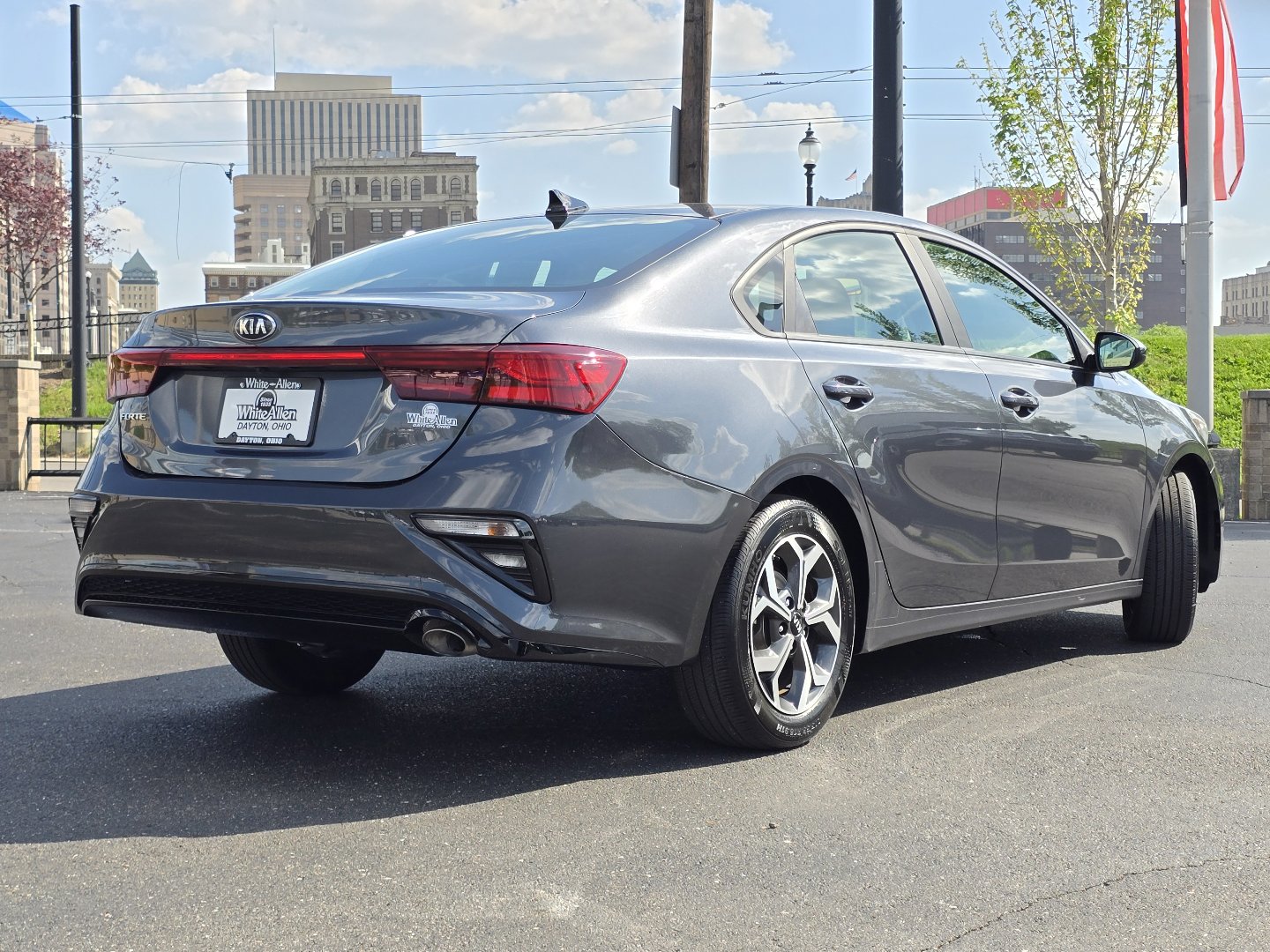 Used 2020 Kia Forte LXS FWD image 21
