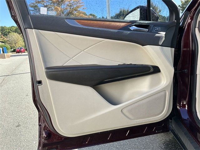 Used 2019 Lincoln MKC Select w/ Select Plus Package image 13