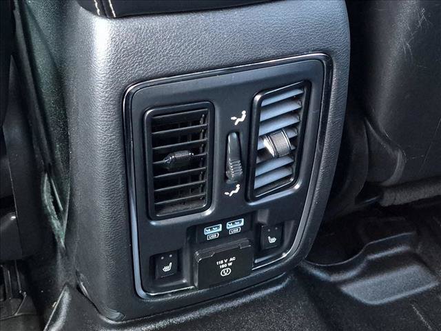 Used 2014 Jeep Grand Cherokee Limited w/ Luxury Group II AWD/4WD image 18