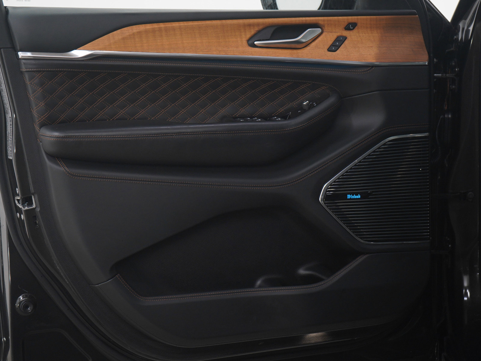 Used 2022 Jeep Grand Cherokee L Summit image 23