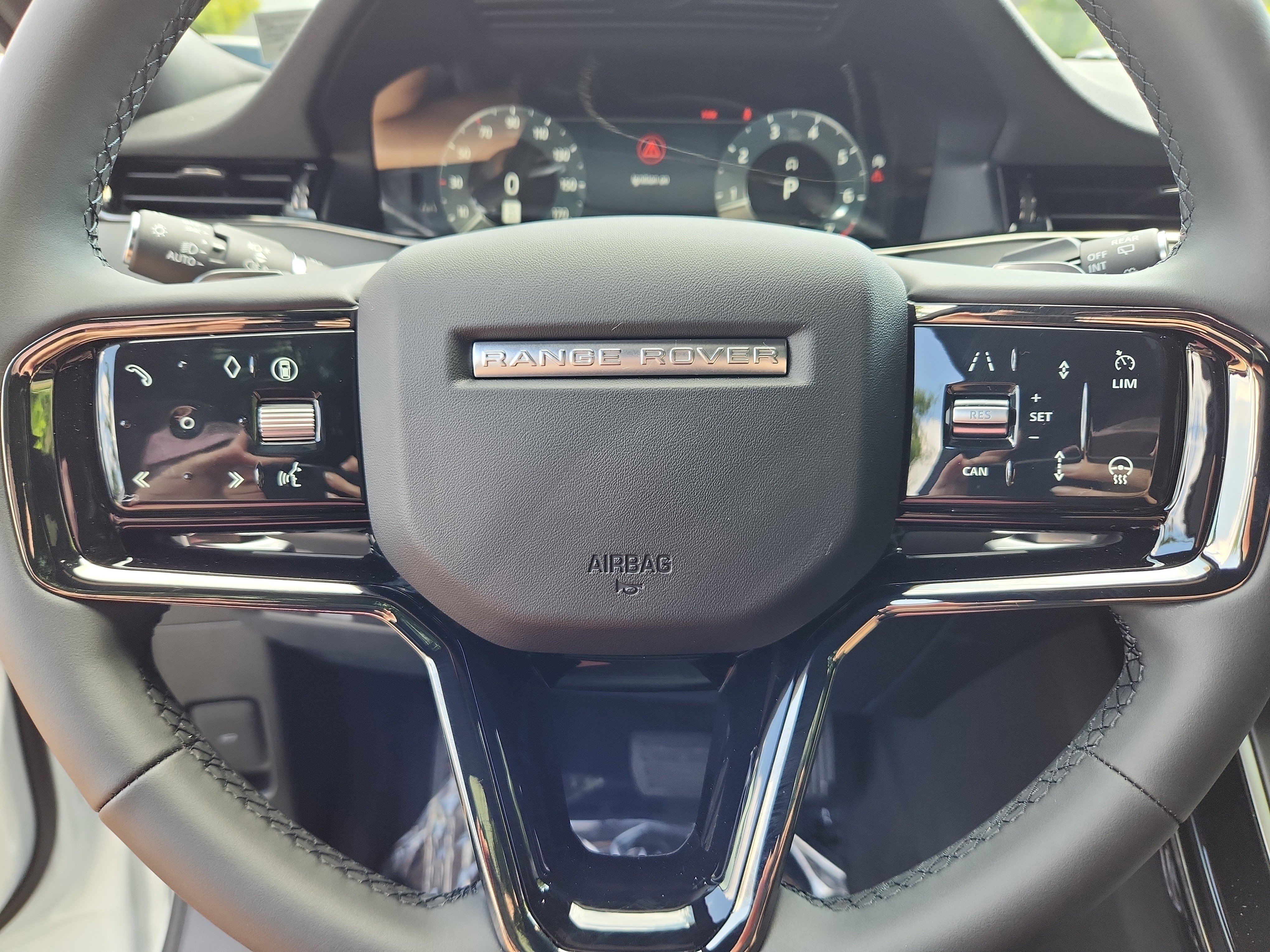 Used 2026 Land Rover Range Rover Evoque S image 18